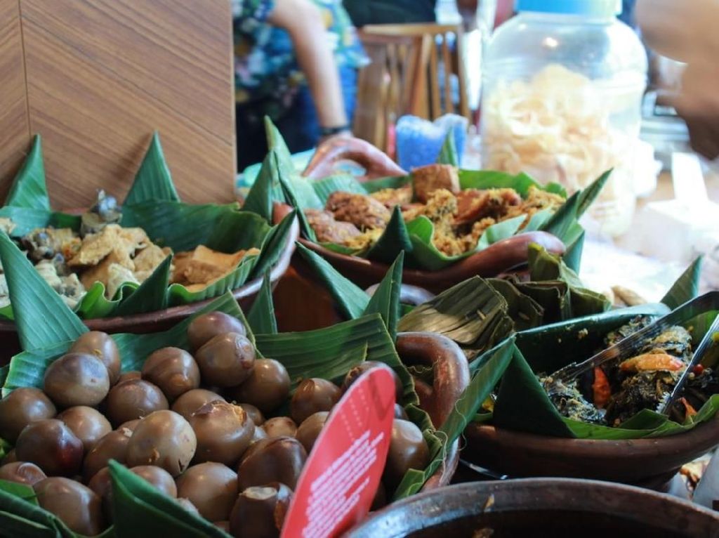 Mau Jajan di Pesta Gudeg? Ini 5 Tips Agar Bisa Makan dengan Nyaman